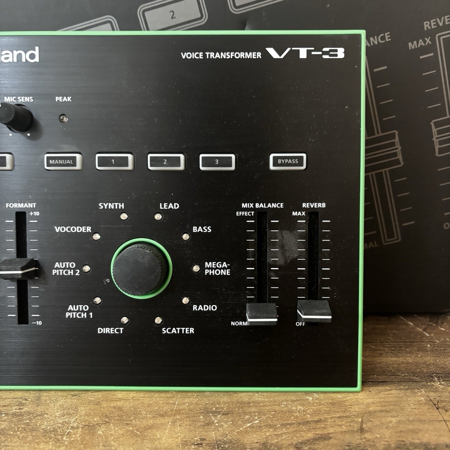 Roland VT-3 Voice Transformer with Lo-Fi Effects